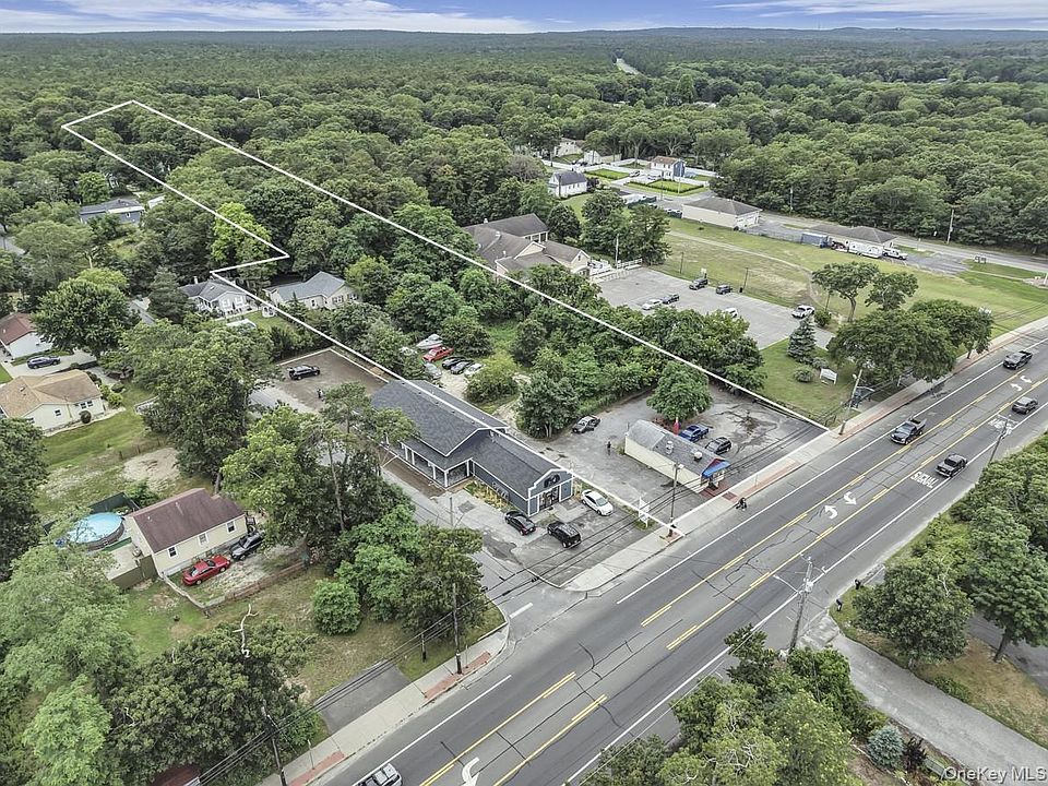 1st image of 669 Flanders Road