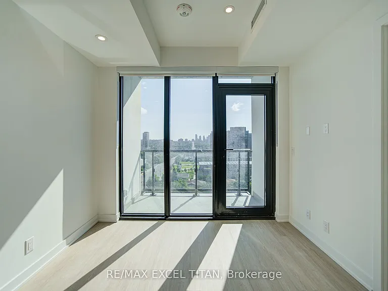 699 Sheppard Ave E #1115 — Photo 24