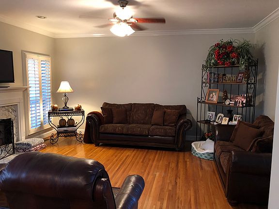 3rd image of 6252 Dorsett Woods Dr