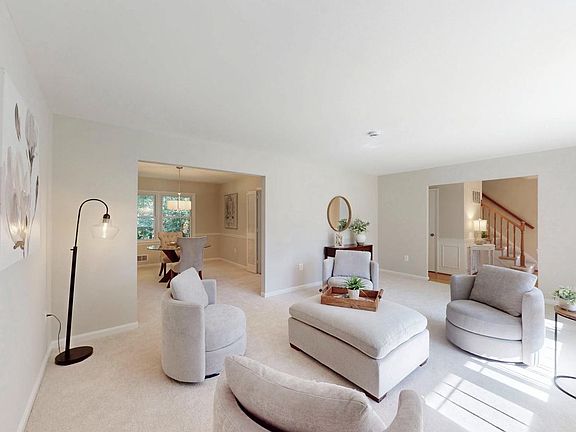 5th image of 8014 W Point Dr
