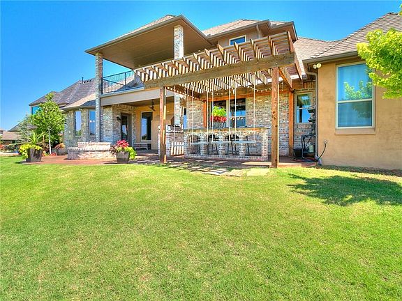5th image of 16709 Little Leaf Ln
