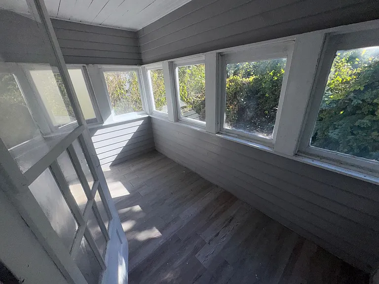 10006 Pierpont Ave — Photo 24