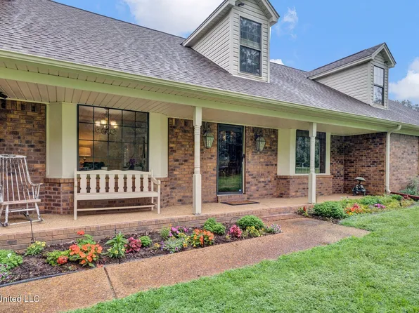 8140 Hunters Hill Cv, Olive Branch, MS 38654