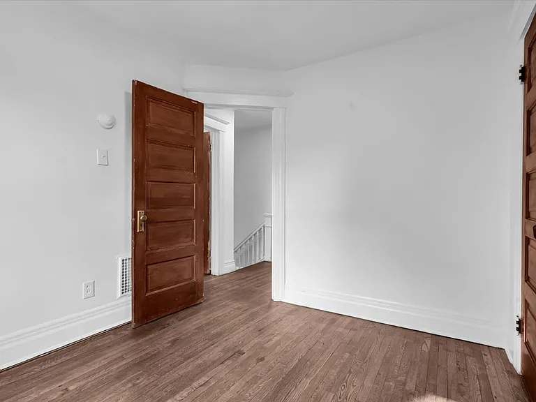 5934 Vermont St — Photo 17