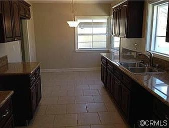 4th image of 546 Country Club Ln