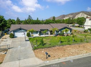 6860 27th St, Riverside, CA 92509