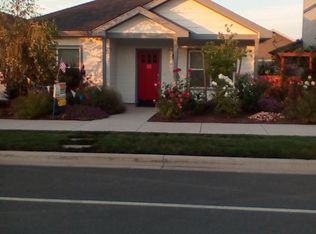 1412 N Haskell St, Central Point, OR 97502