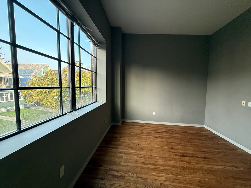 170 Florida St #210