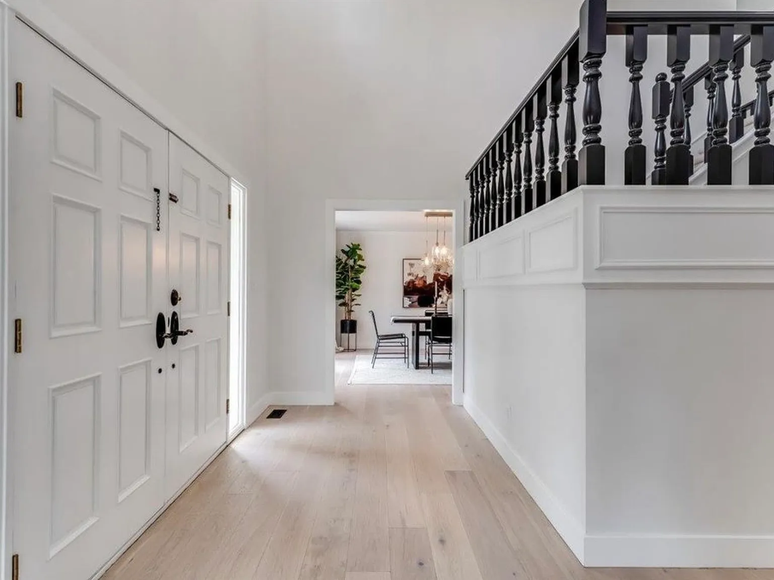 6 bed, 6055 sqft, $5,700 — Photo 4