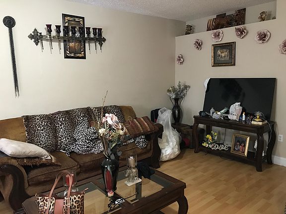 3rd image of 2340 SE 24th Ave #2340