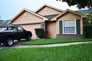 1st image of 2911 Oaktree Dr