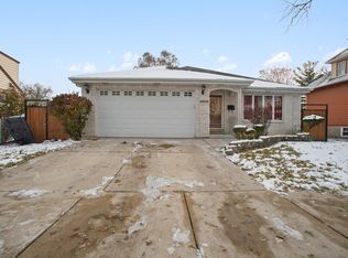 4139 Maple Ave, Lyons, IL 60534