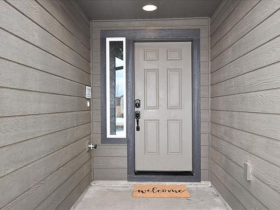 3rd image of 3554 SW Pumice Stone Ave