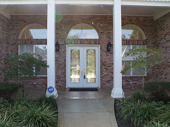 3rd image of 2070 Fig St