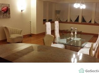 6824 S Paxton Ave #2, Chicago, IL 60649