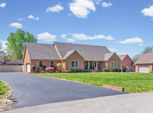 235 Oxford St, Hopkinsville, KY 42240