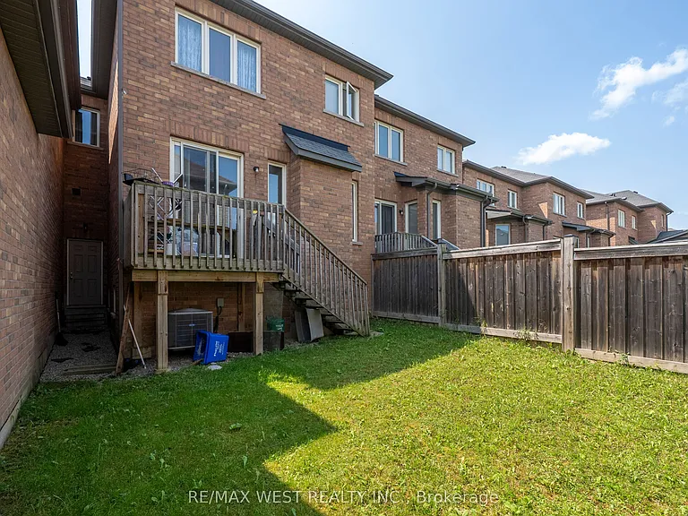 35 Sky Harbour Dr — Photo 35