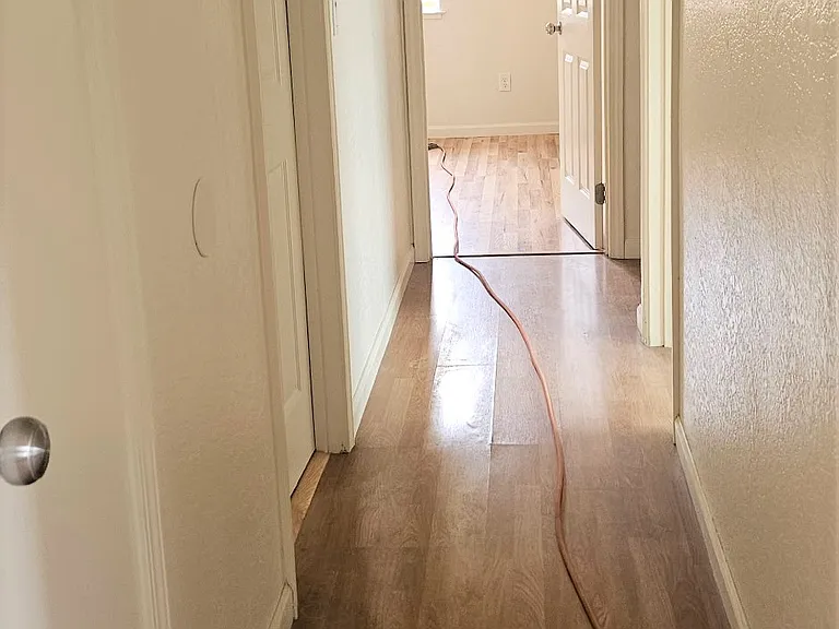 1829 Cherokee Dr #4 — Photo 5