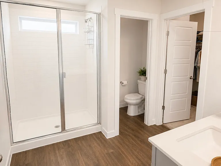 Master bathroom, Walk in closet.