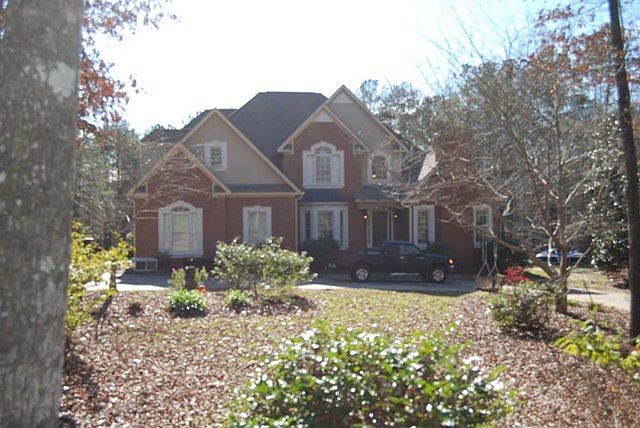 1st image of 223 Churchill Dr