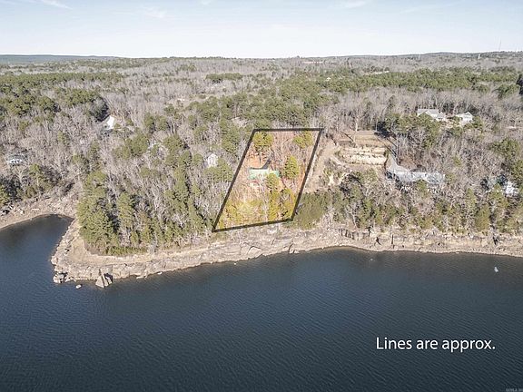 2nd image of 180 Lookout Dr