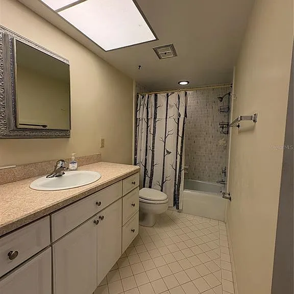 5220 Brittany Dr S #803 — Photo 18