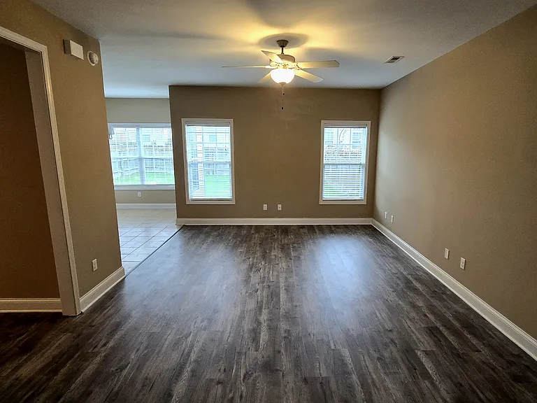 4155 Katherine Pl — Photo 7