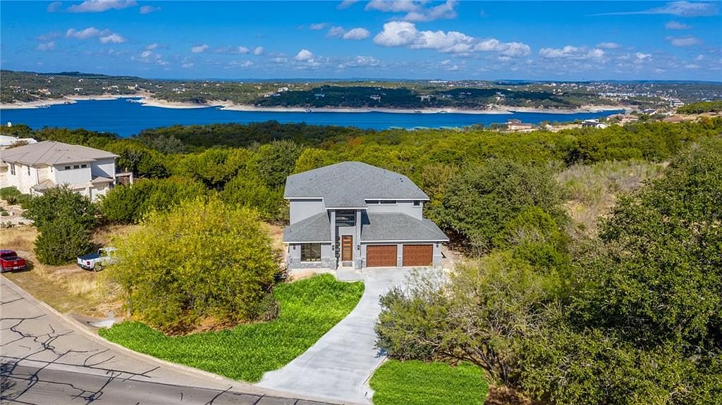 WWW@WWW ② 18700 Lake Mary Celeste Ln, Germantown, MD 20874 | Redfin