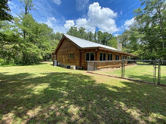 3rd image of 57 Summerwind Cir S