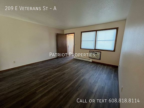 5th image of 209 E Veterans St APT A