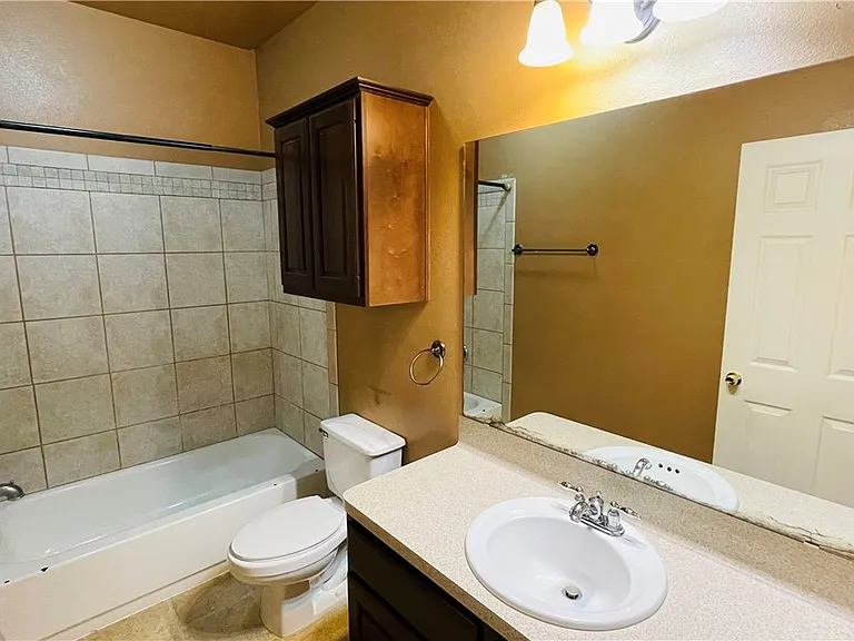 1425 W Villa Maria Rd #602 — Photo 35