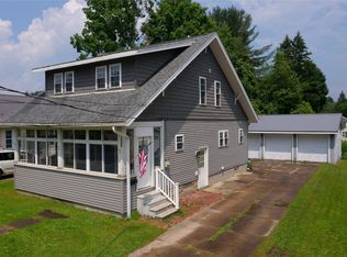 1092 N Center St, Corry, PA