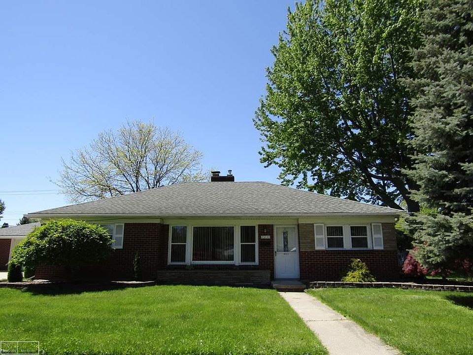 1st image of 23230 Deziel St