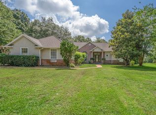 391 Sadler Cove Dr, Woodbine, GA 31569