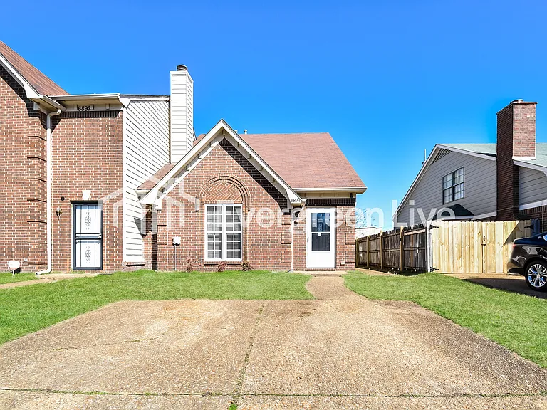 6894 Snyder Rd — Photo 1