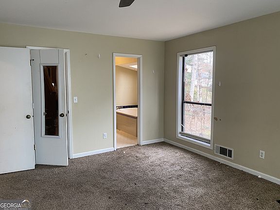 3rd image of 3958 Cotswold Dr SW