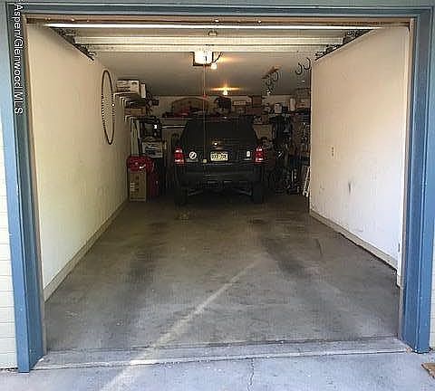 4th image of 2662 Woodberry Dr