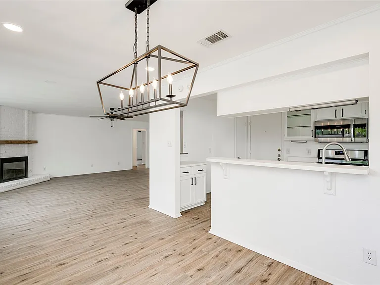 6705 Lancret Hill Dr — Photo 6