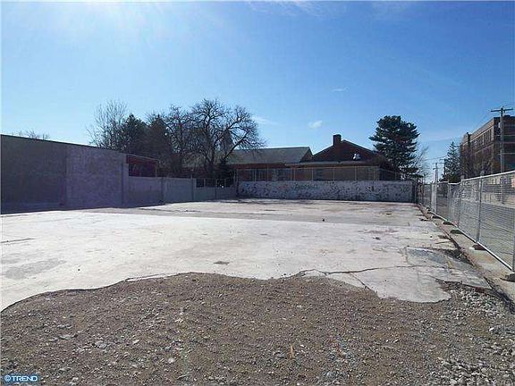 4th image of 4416 Longshore Ave