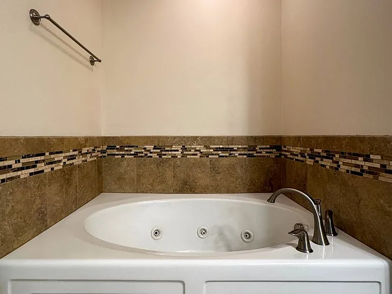 1120 Braybrooke Pl — Photo 14