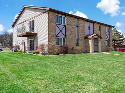 2442 Harvest Dr #242, Crown Pt, IN, 46307