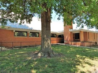 127 S 4th St, Chetopa, KS 67336