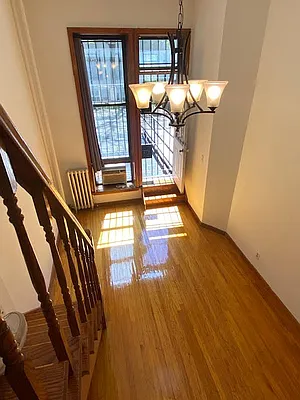 Rented by Compass | media 12