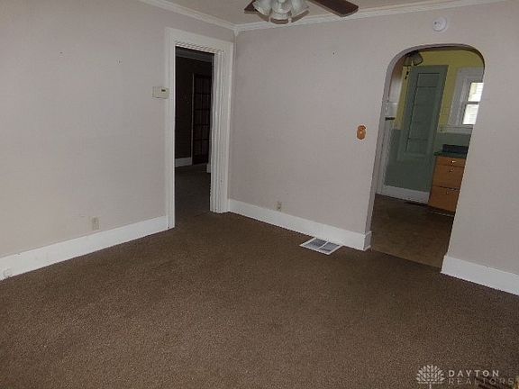 5th image of 1015 Rodgers Dr