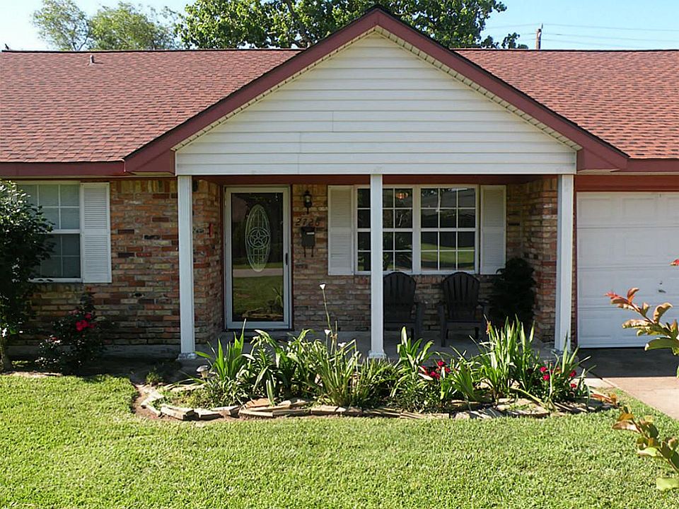 1st image of 2726 Estate Dr