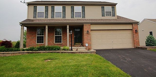 1st image of 134 Fox Glen Dr W