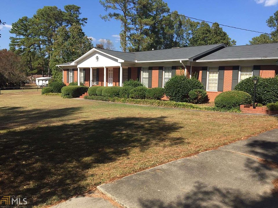 2nd image of 1727 Cedarwood Rd