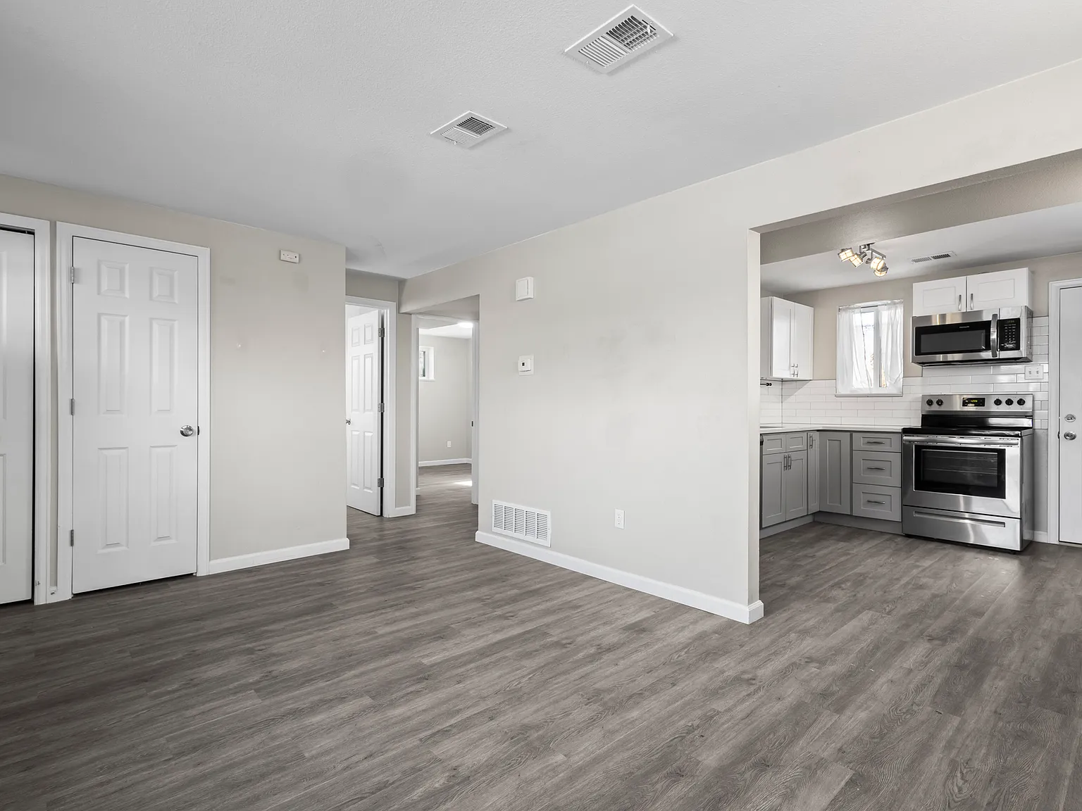 2BR 1BA 768 sq. ft. Multifamily — Photo 2
