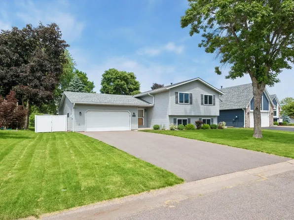 5533 Golfview Ln N, Oakdale, MN 55128