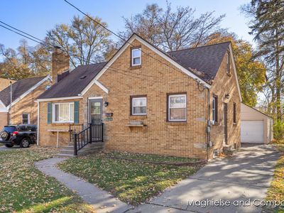 300 Eola St SE, Grand Rapids, MI, 49507